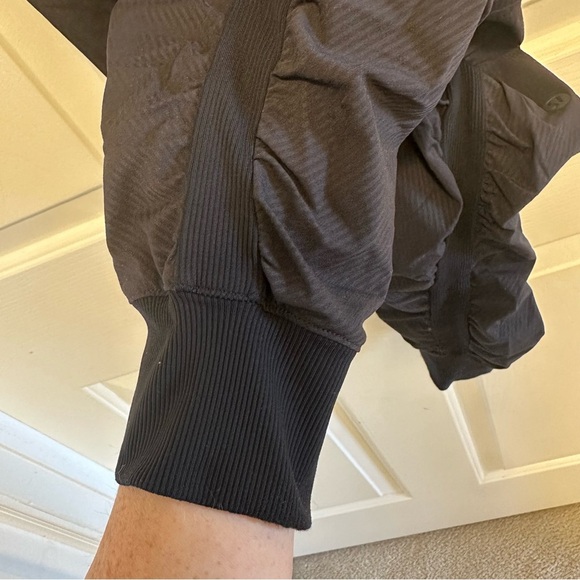 Lululemon Beyond the Studio Jogger Black Size 4 - Picture 12 of 12